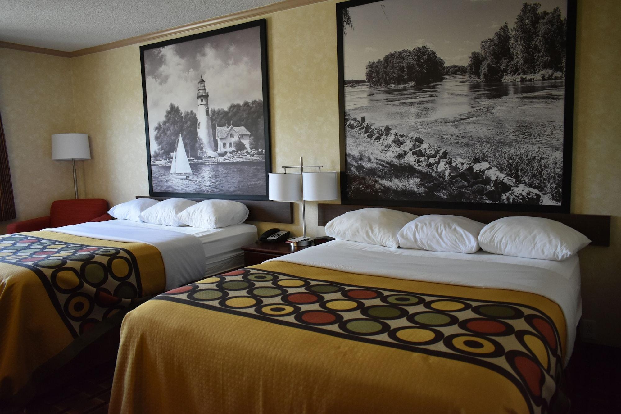 Super 8 By Wyndham Maumee Perrysburg Toledo Area Motel Exterior photo